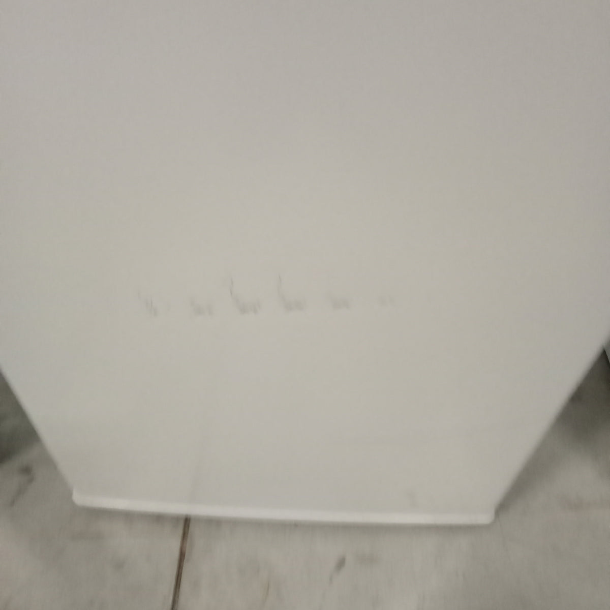 19"W Mini Fridge in White
