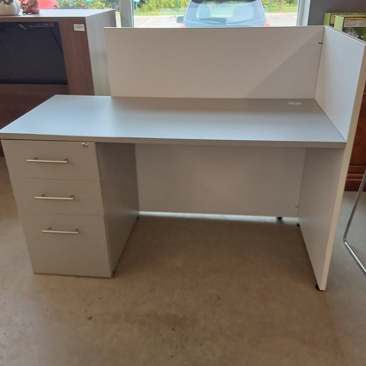 55"W Desk