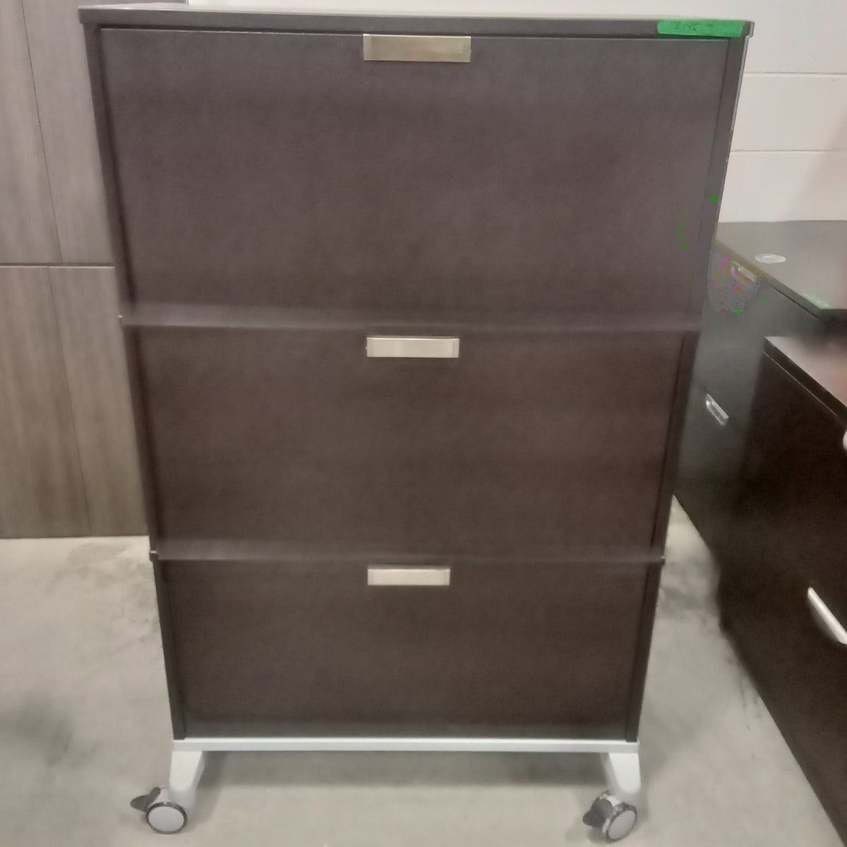33.5"W 3-Drawer Filing Cabinet on Wheels