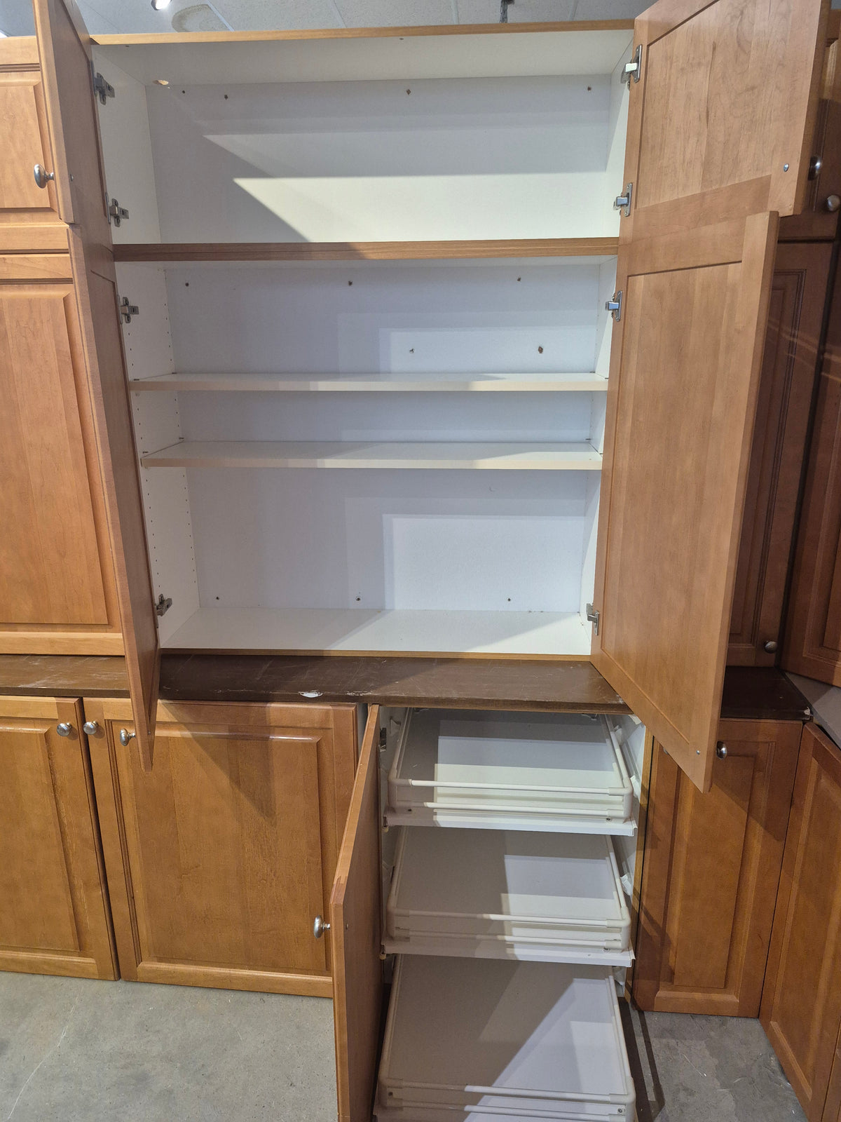 Maple Raised Panel Kitchen Set