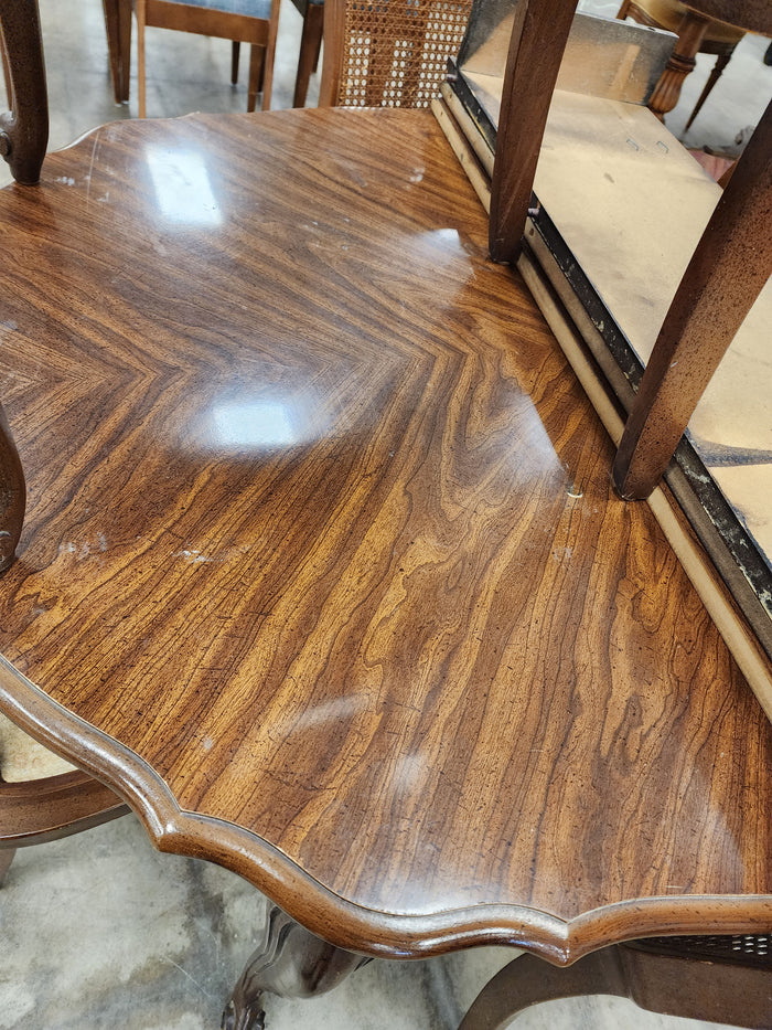 Oval 6-Piece Wooden Dining set with 2 Leaves