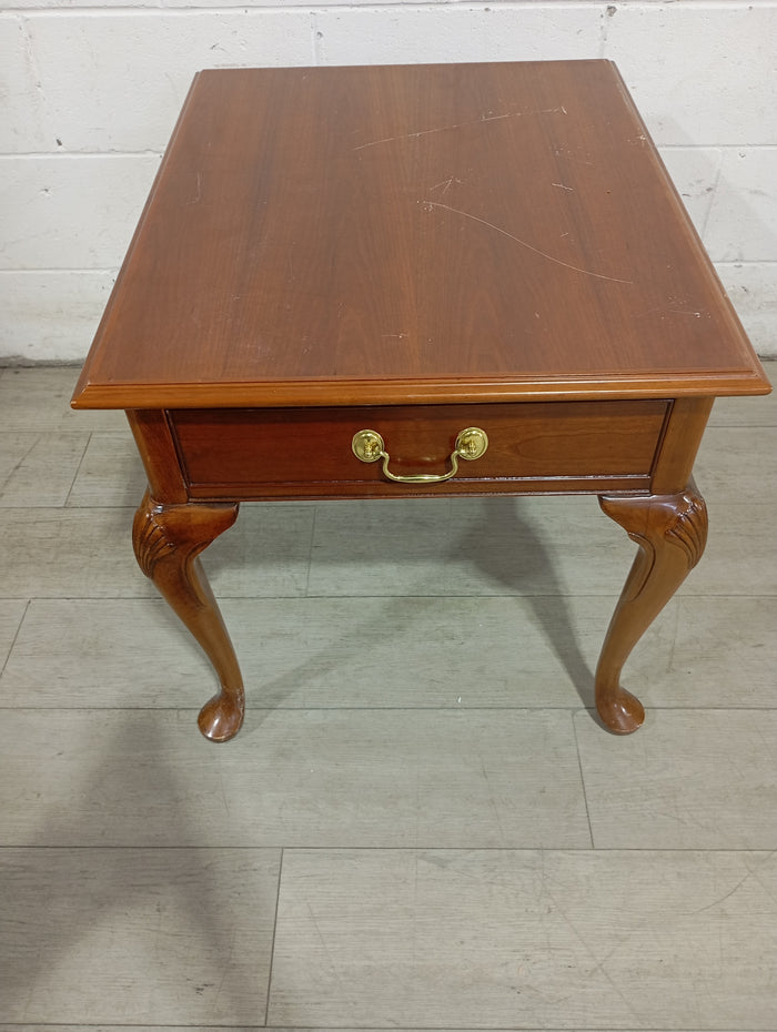 Thomasville Collectors Cherry End Table