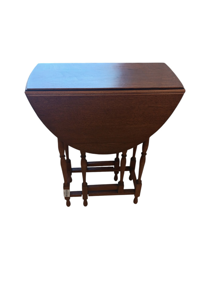 Drop-Leaf Oval Vintage Accent Table