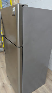 30"W Frigidaire Fridge