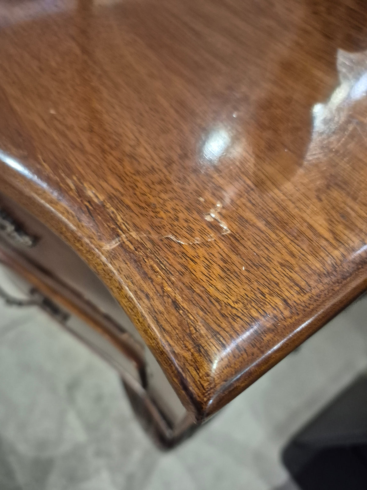 Victorian Carved Dressing Table with Mirror