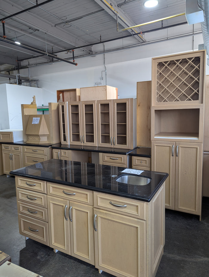 Traditional Kitchen Cabinets with Black Marble & Kitchen Island