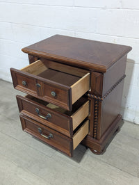 ISSA MUEBLES 3-Draw Dresser/Nightstand