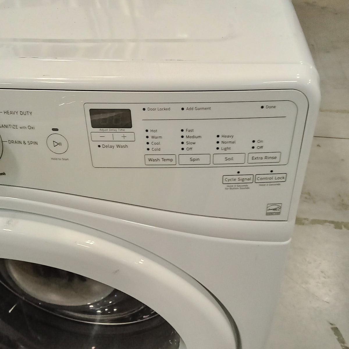 27"W Front Load Washing Machine in White