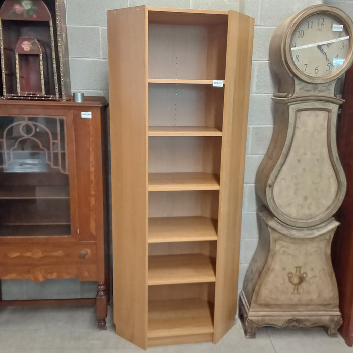 33"W Corner Bookcase
