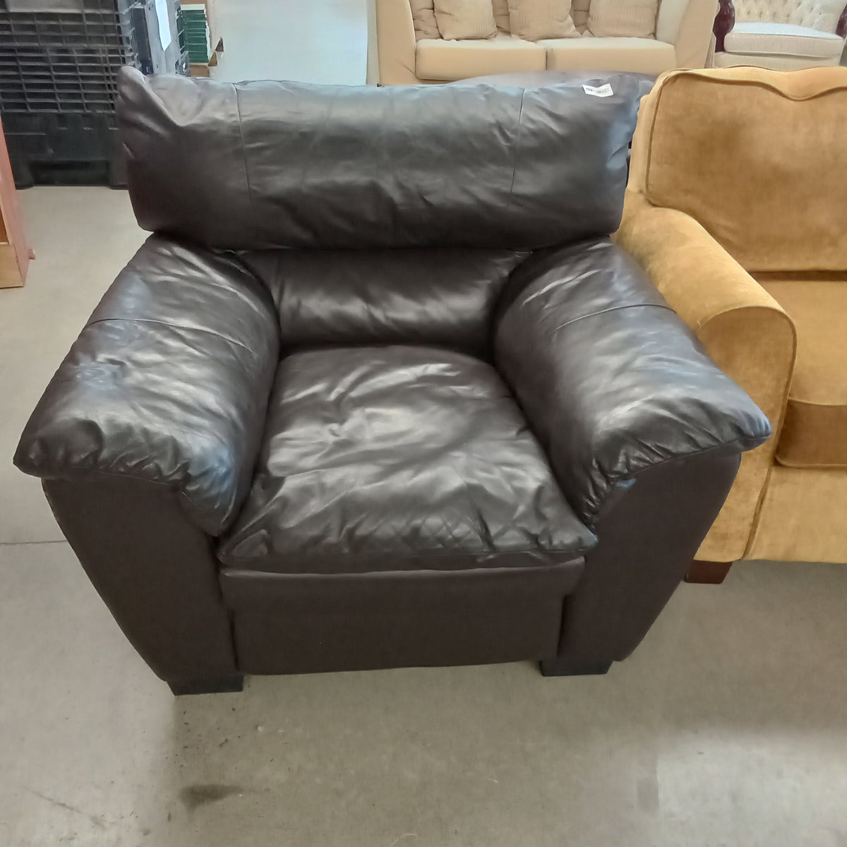 43"W Black Leather Arm Chair