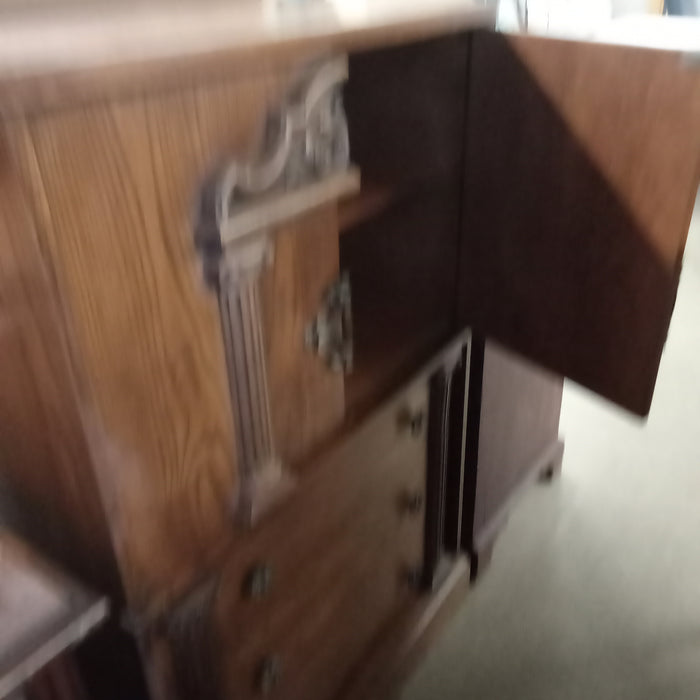 34"W 3-Drawer Dresser with Two Cupboards