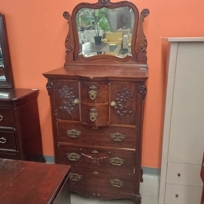 34.5"W Vintage Dresser With Mirror