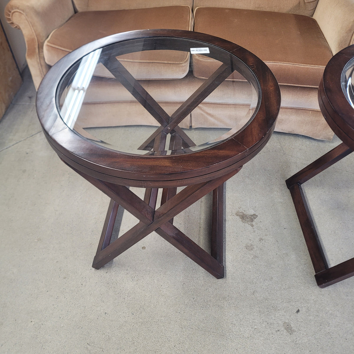 26"Diameter Side Table with Glass Top