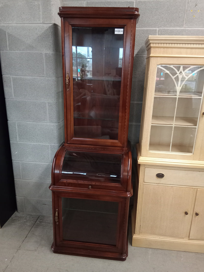 25.5"W One Piece Display Cabinet in Solid Wood