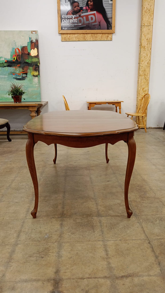 Traditional Design Wood Top Table
