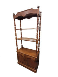 Traditional Bakers Rack Style Hutch