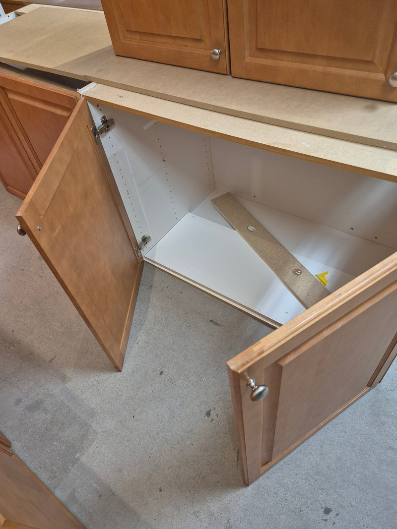 Maple Cabinet Set
