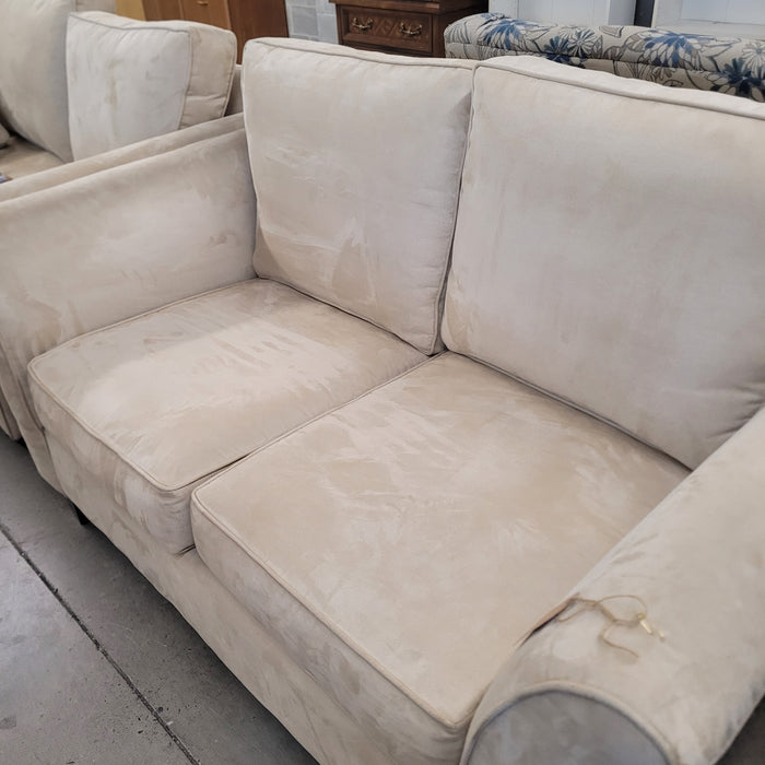 60"W 2-Seat Love Seat in Beige Velour