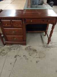 46"W Single Pedestal Desk