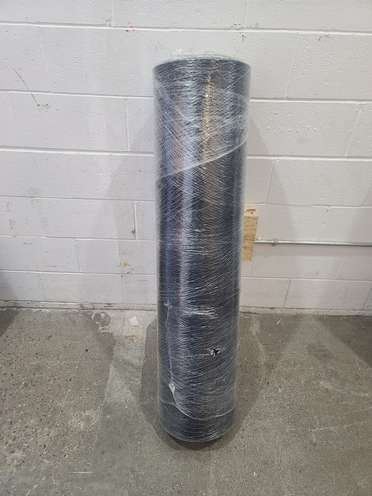 Lanart Rug Impact Popcorn Black 4 ft. x 26 ft.