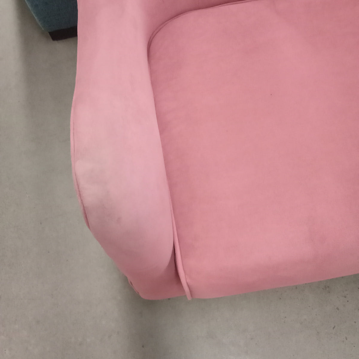 28"W Pink Wing Back Chair