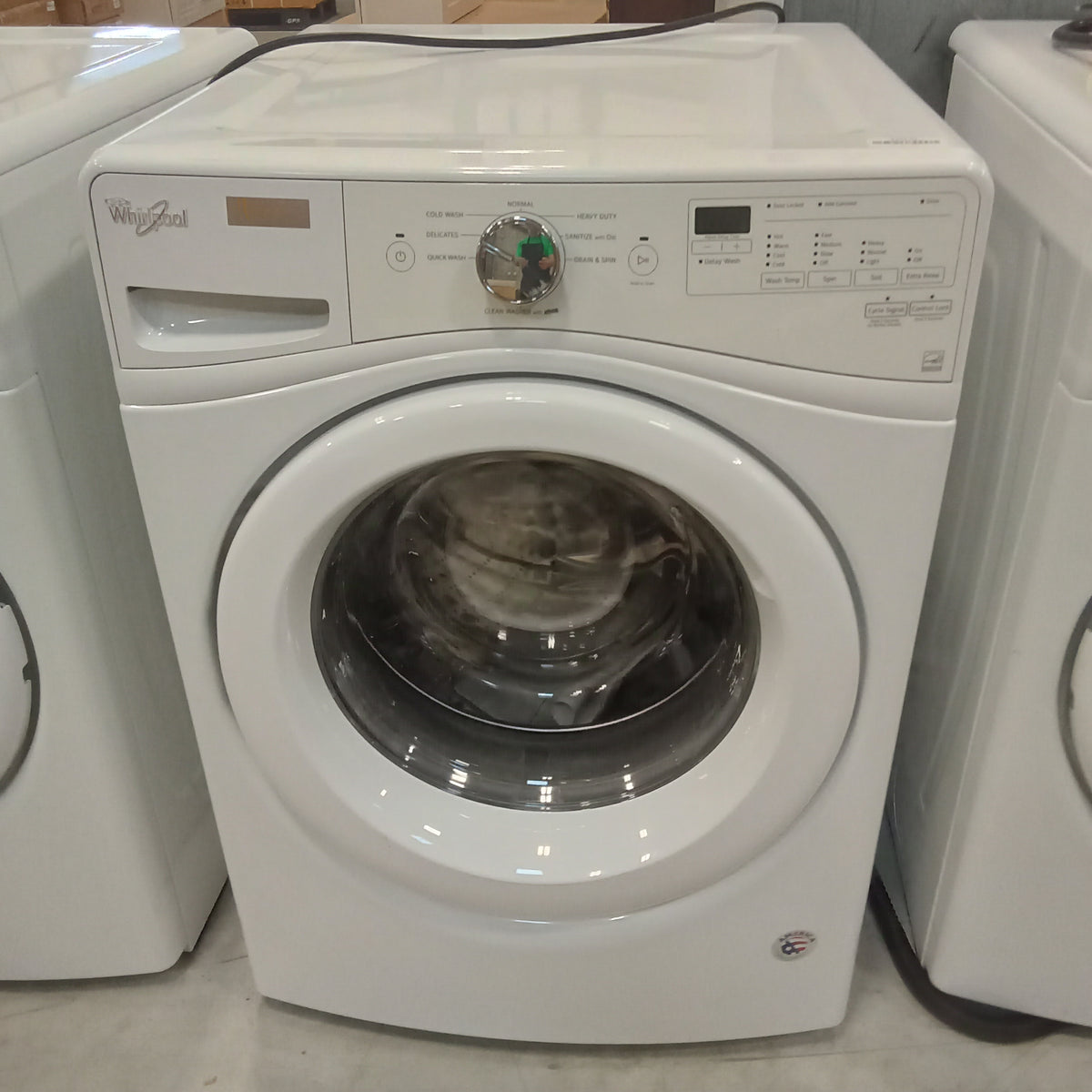 27"W Front Load Washing Machine in White