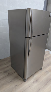 30"W Frigidaire Fridge