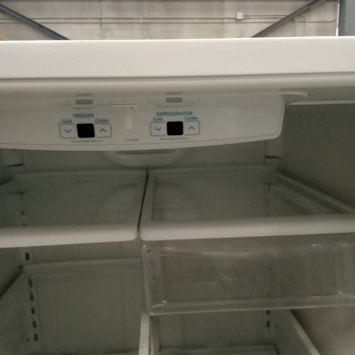 30"W Fridge Freezer with Lower Freezer in White
