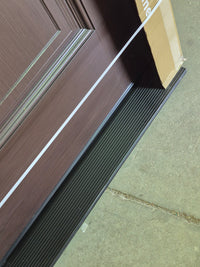 34" x 80" x 4-9/16" Chestnut 3/4 Lite Elmhurst Single Fibreglass Prehung Front Door RH