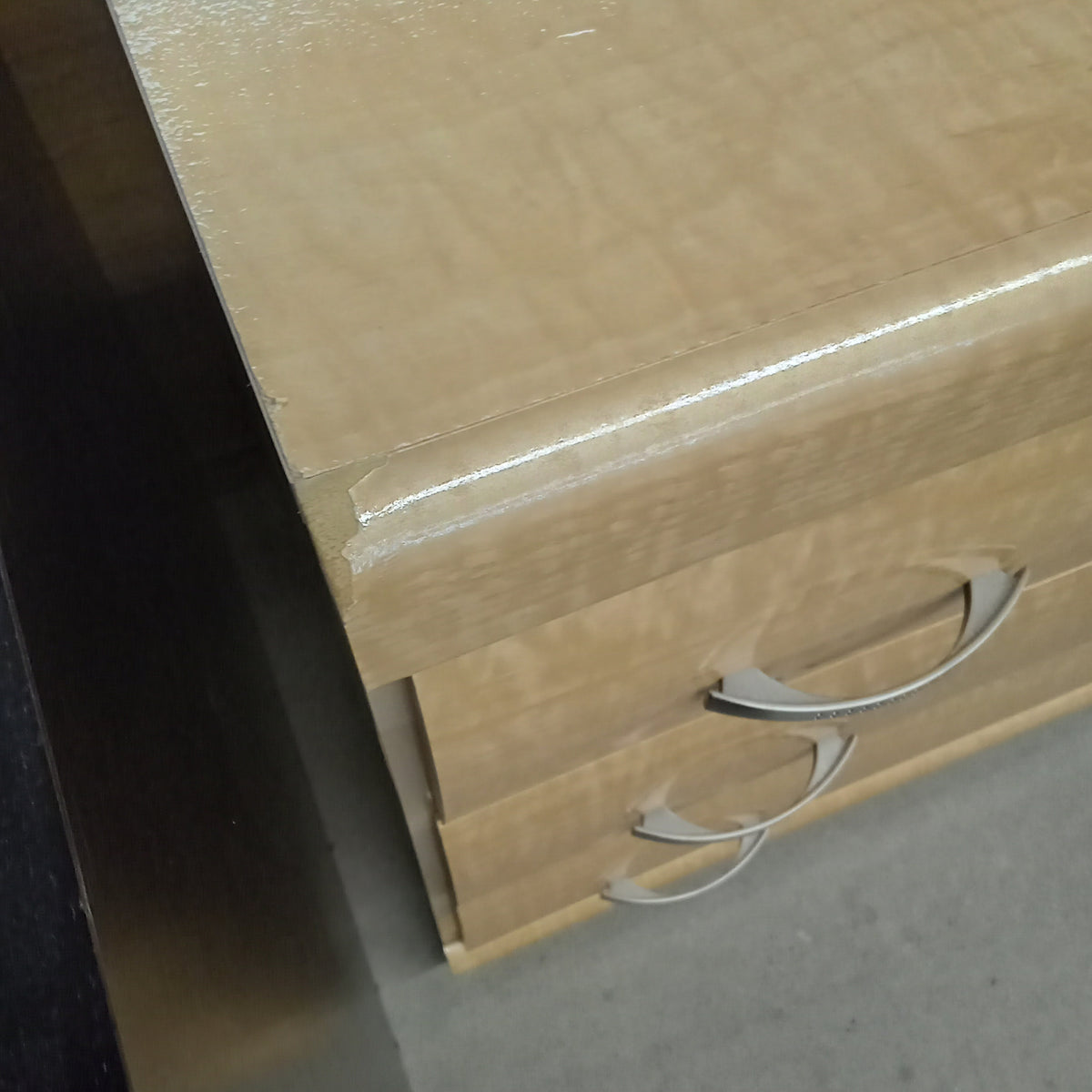 61.5"W Wood Veneer 6-Drawer Dresser