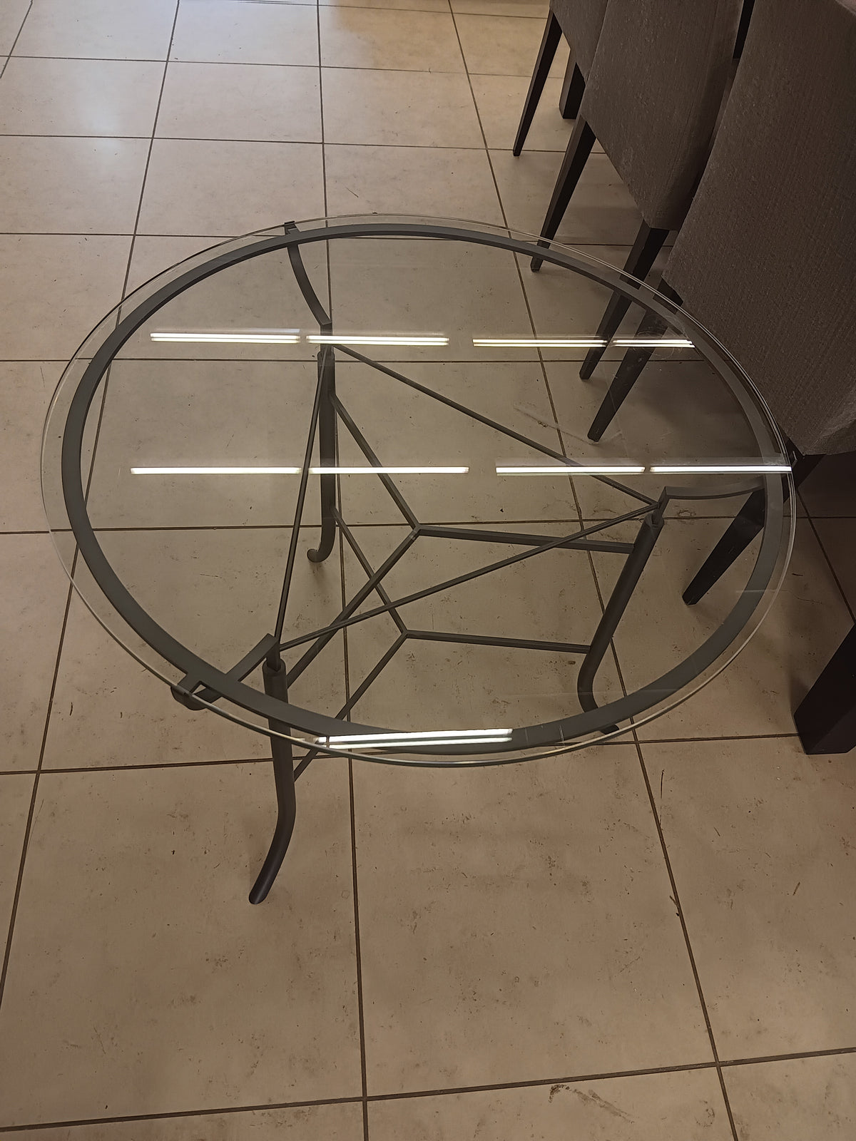 Round Tempered Glass Accent Table
