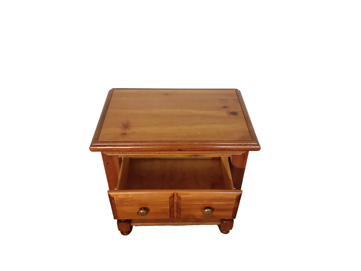 Traditional Pine Wood Nightstand