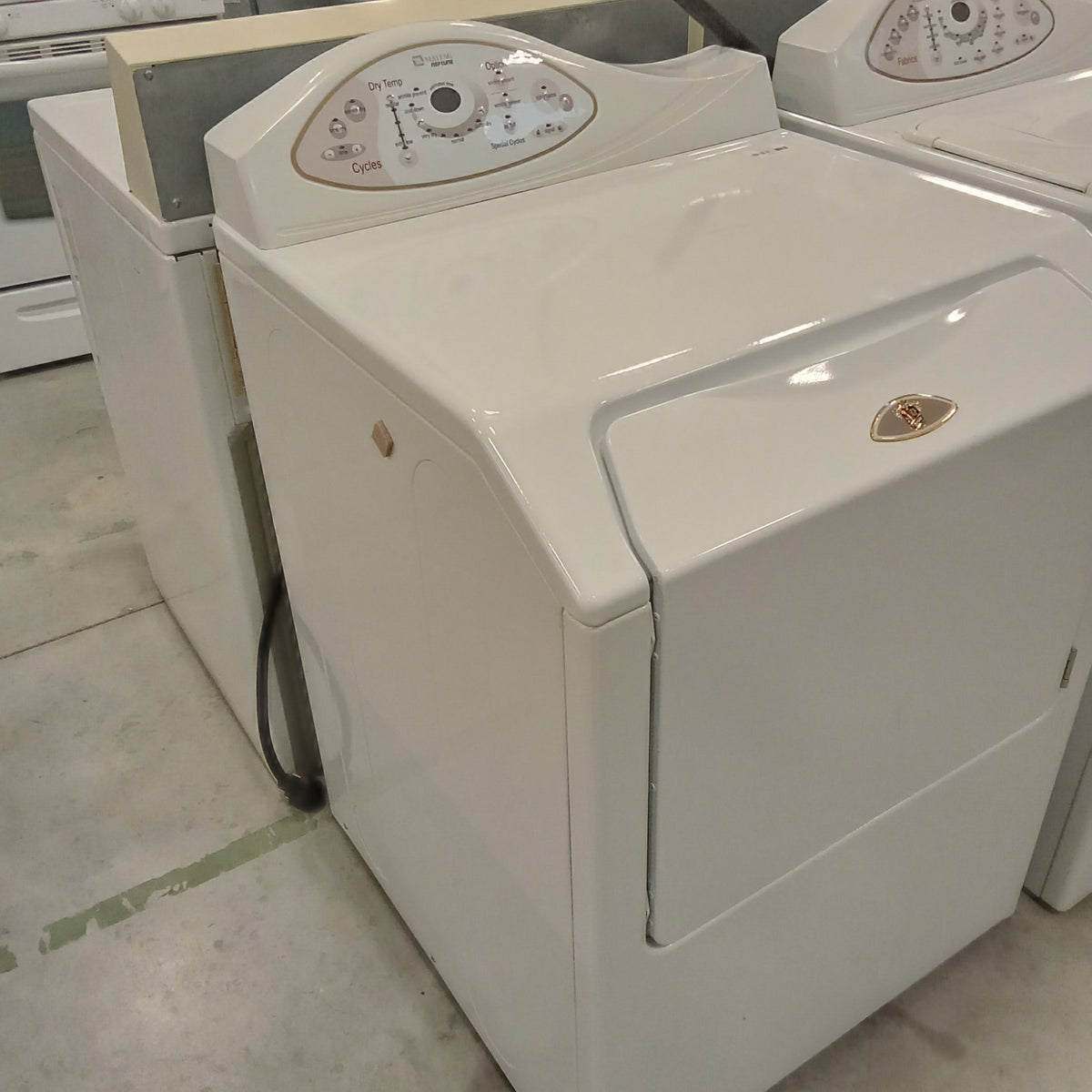 27"W White Front Load Electric Dryer