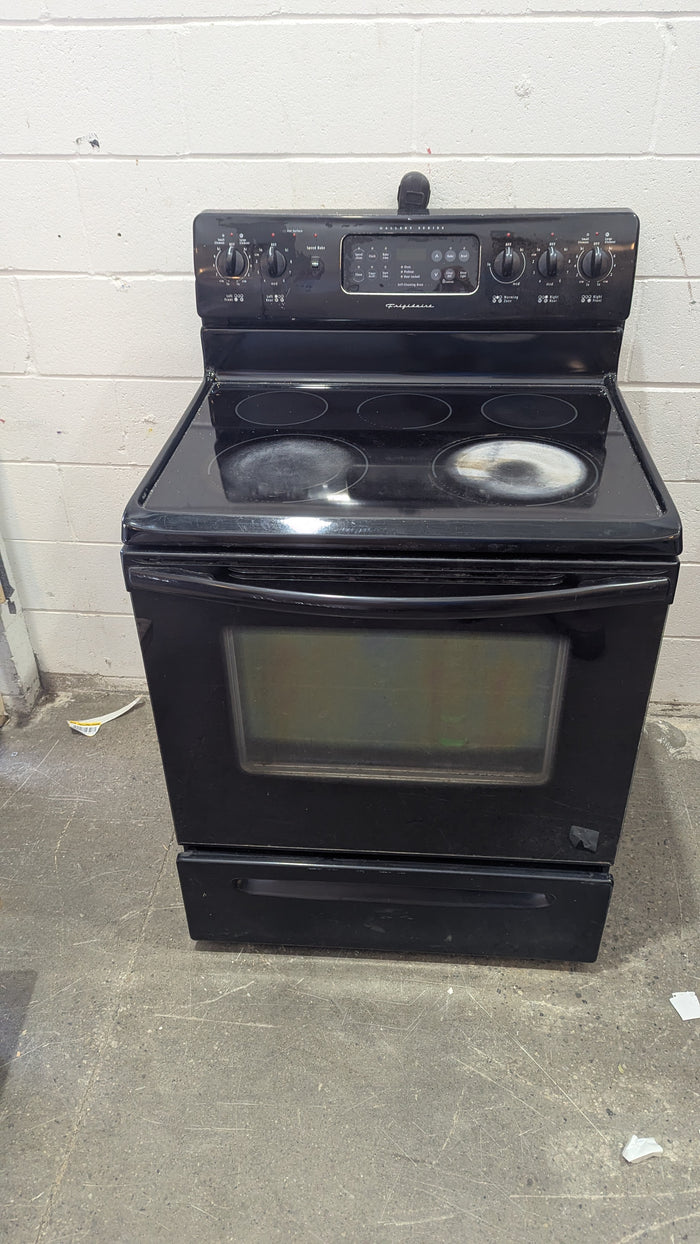 30"W Frigidaire Black Electric Stove