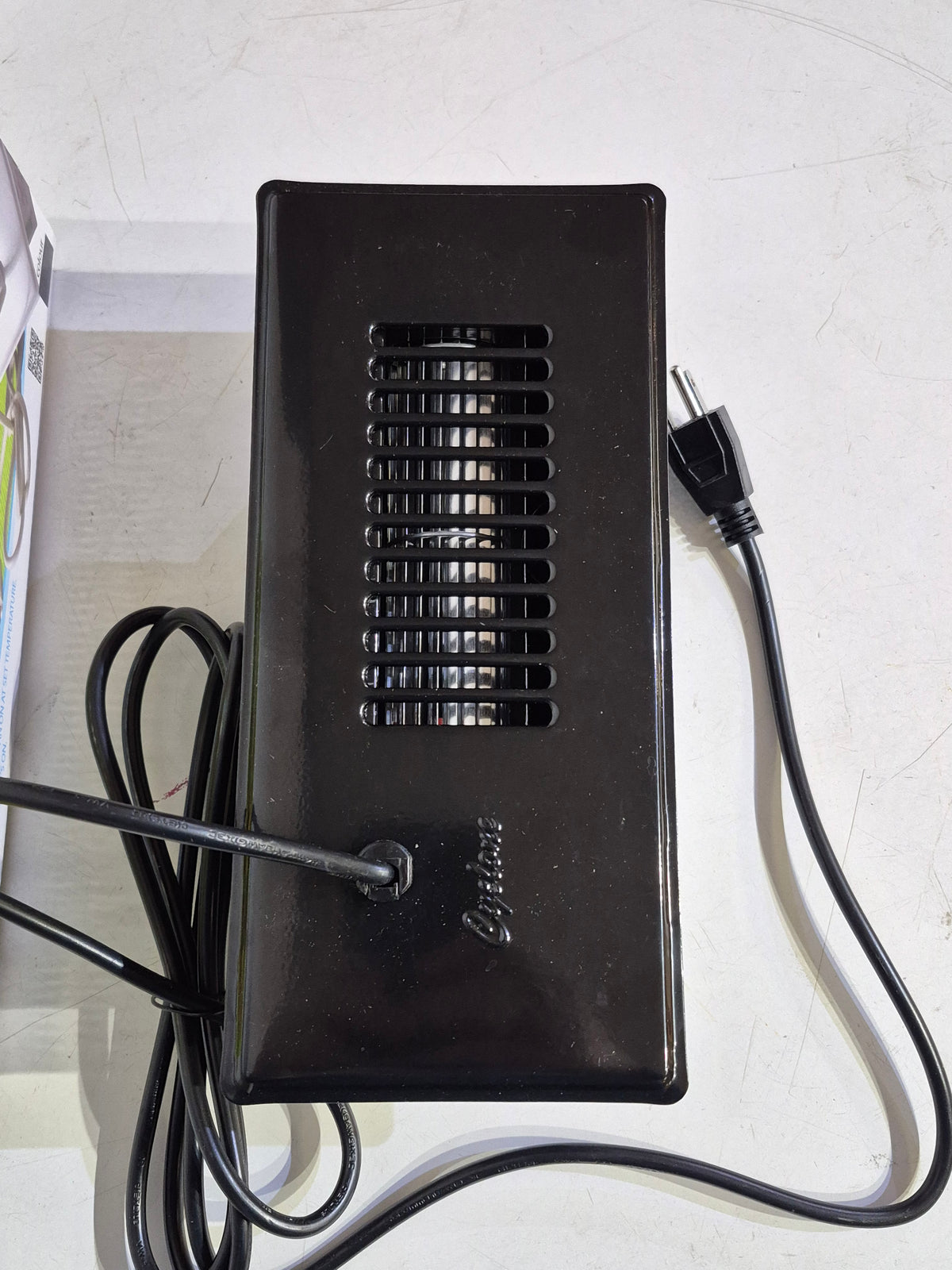 Register Booster Fan Plus in Black with Built-In Thermostat - - Black