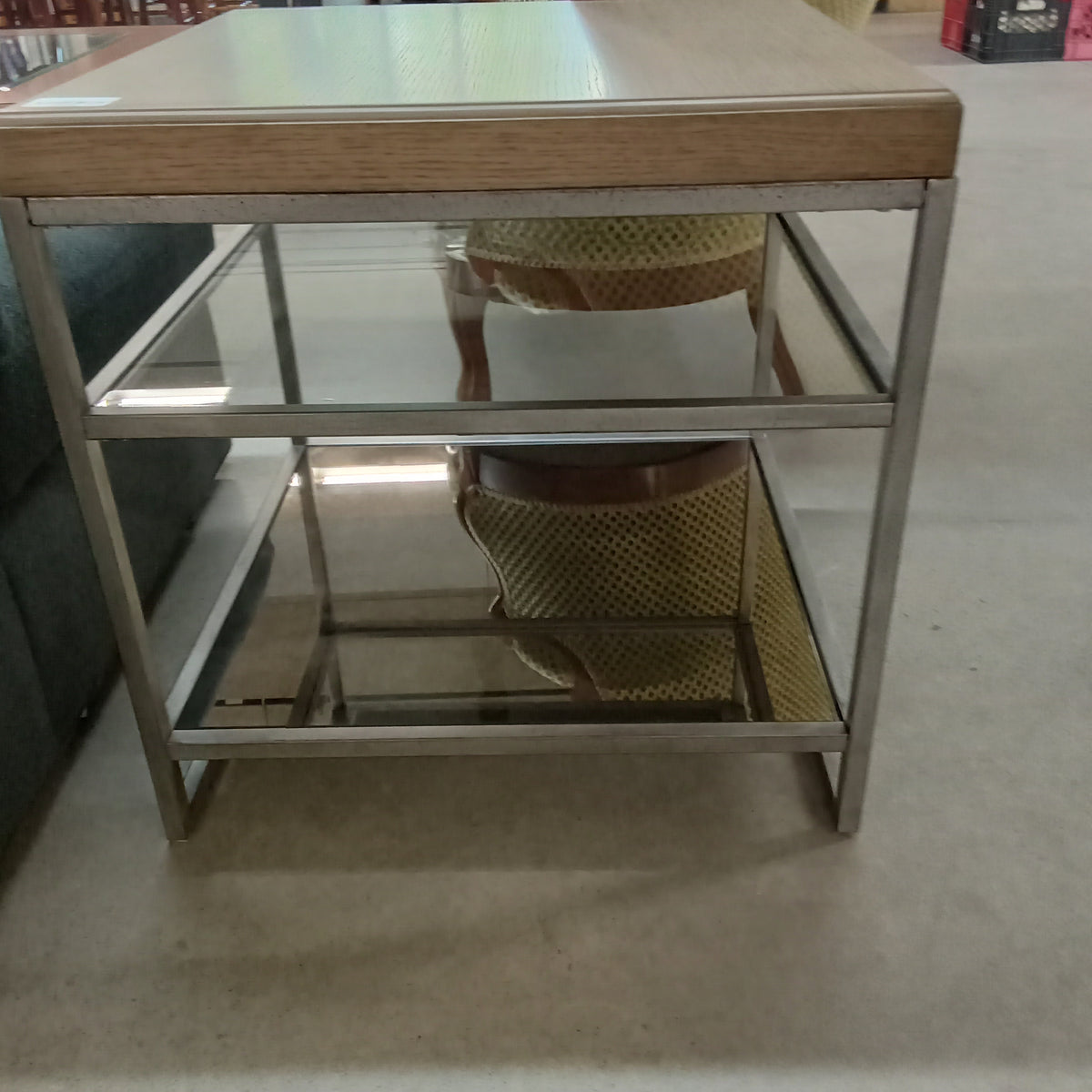 25"W Side Table