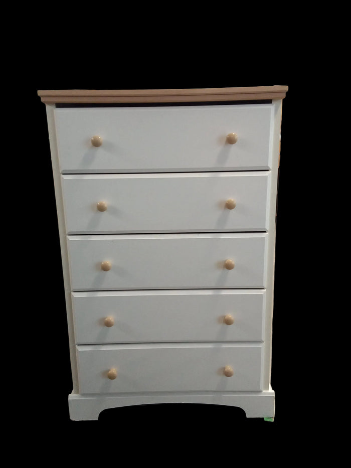 28"W 5-Drawer Dresser in White