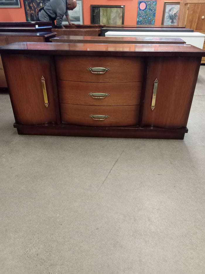 66"W 9-Drawer Dresser