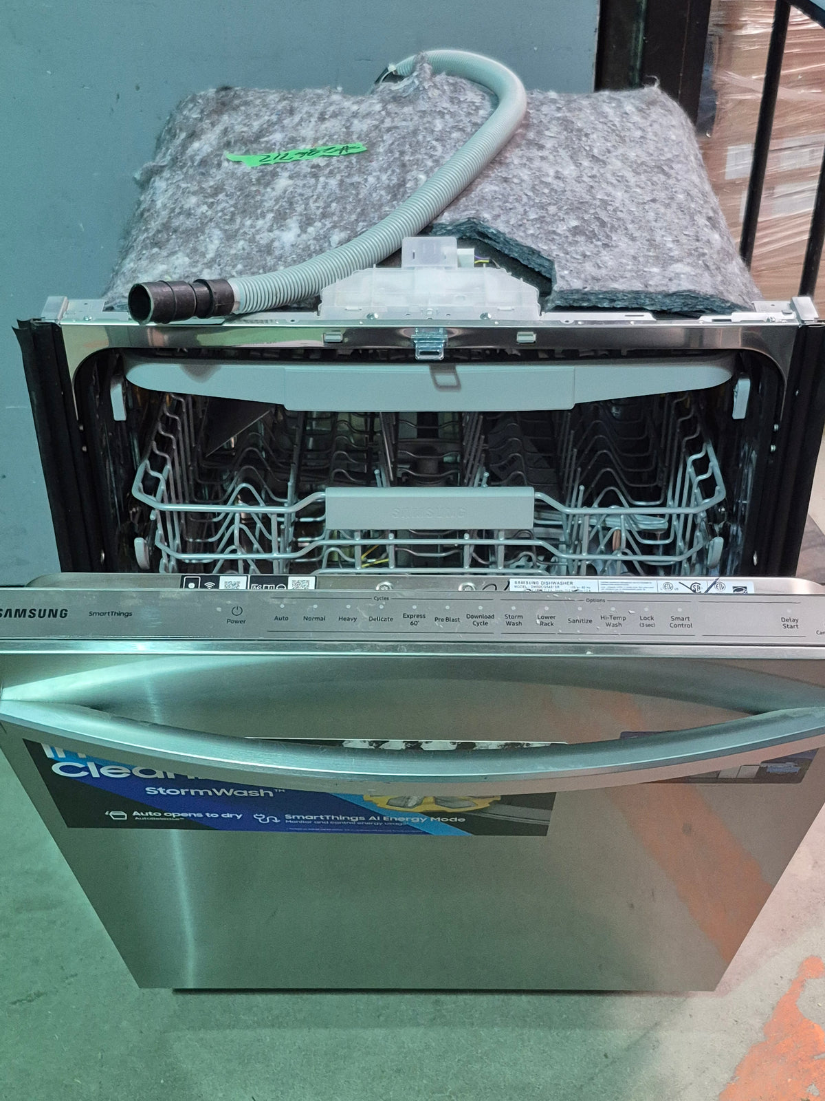 24-inch Built in Top Control Dishwasher with 3rd Rack Fingerprint Resistant Stainless Steel
