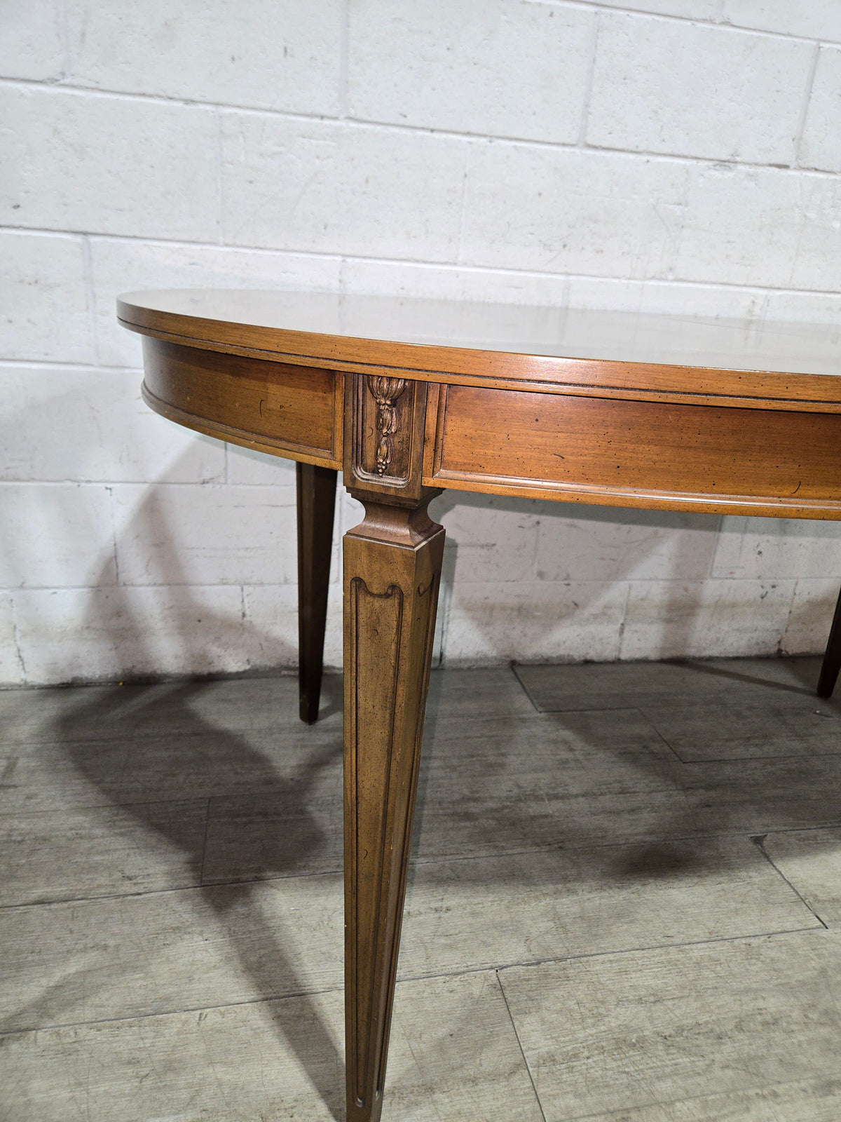 Malcolm Oval Dining Set