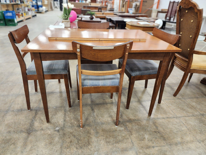 Rectangular 5-Piece Dining Set with 1 Leaf