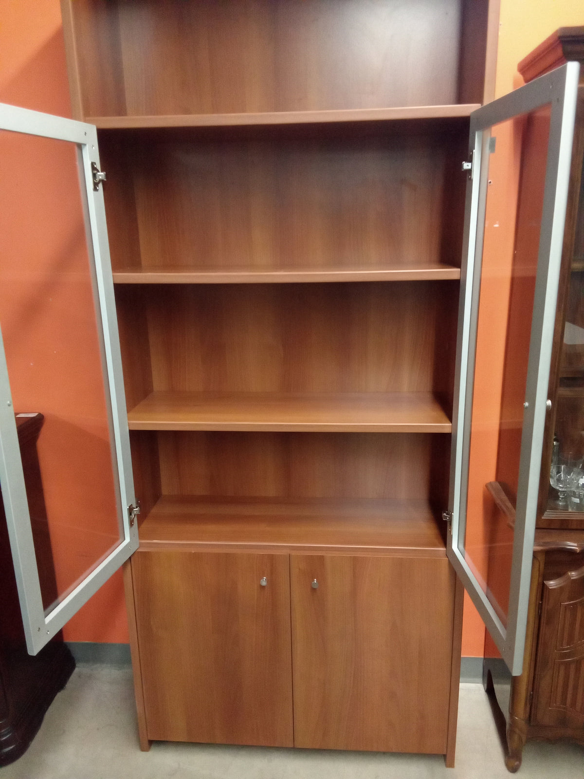 37.5"W Kitchen Cabinet