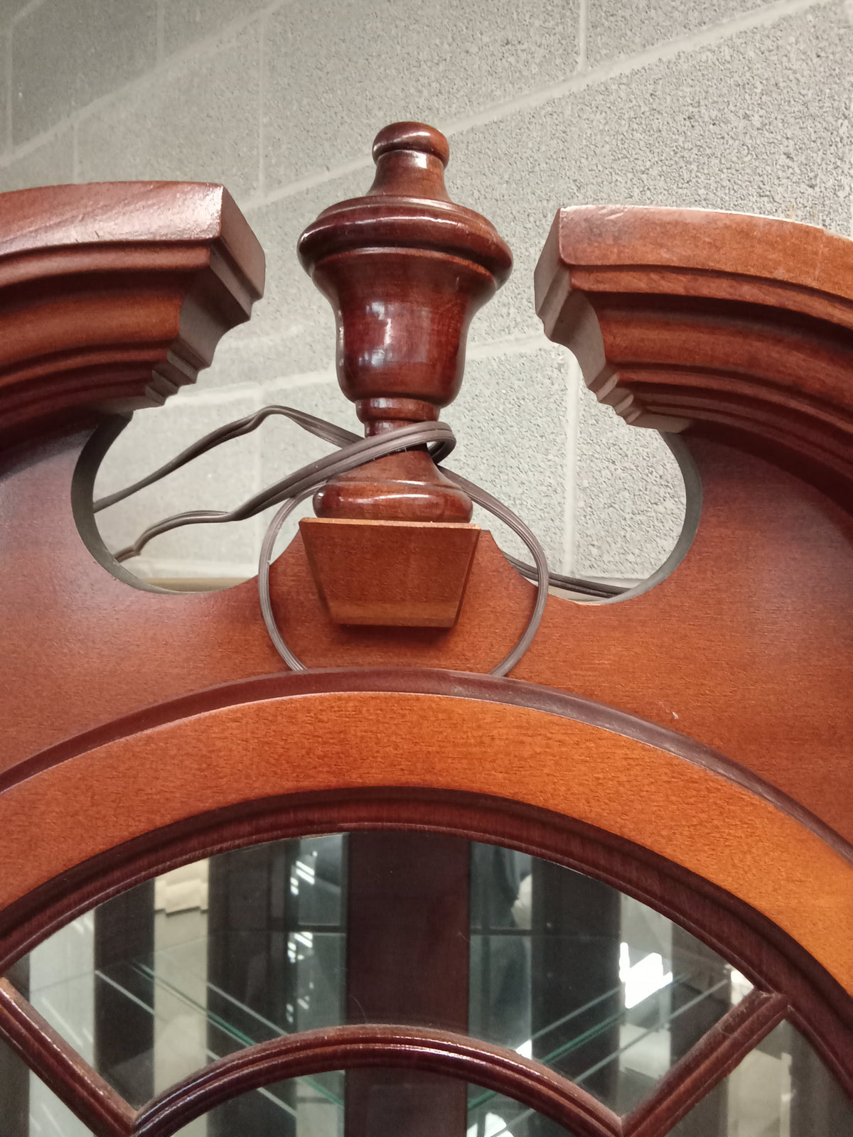 21"W One Piece Corner Curio Cabinet