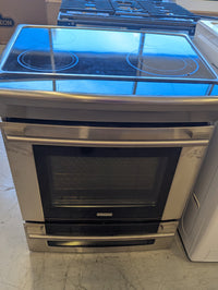 32"W Electrolux Induction Stove