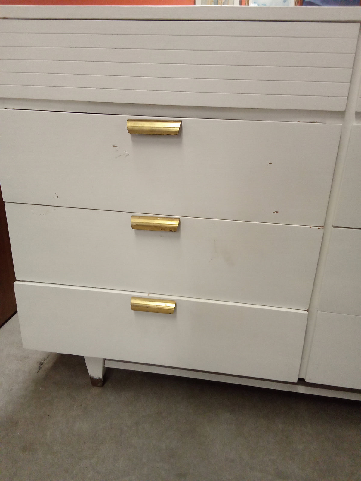 50"W 8-Drawer Dresser in White