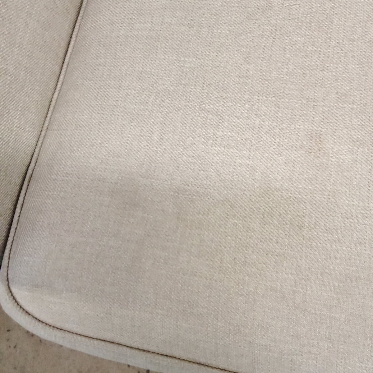 81"W Large Love Seat in Gray Fabric