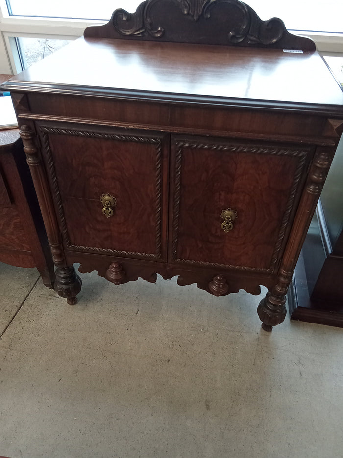 31"W Wooden Sideboard