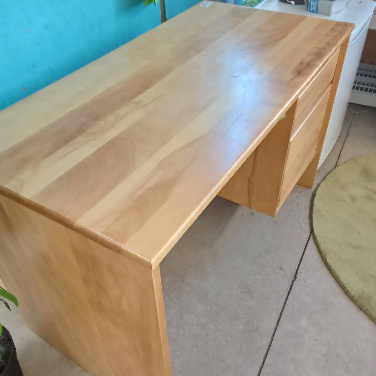 48"W Pine Single Pedestal Desk