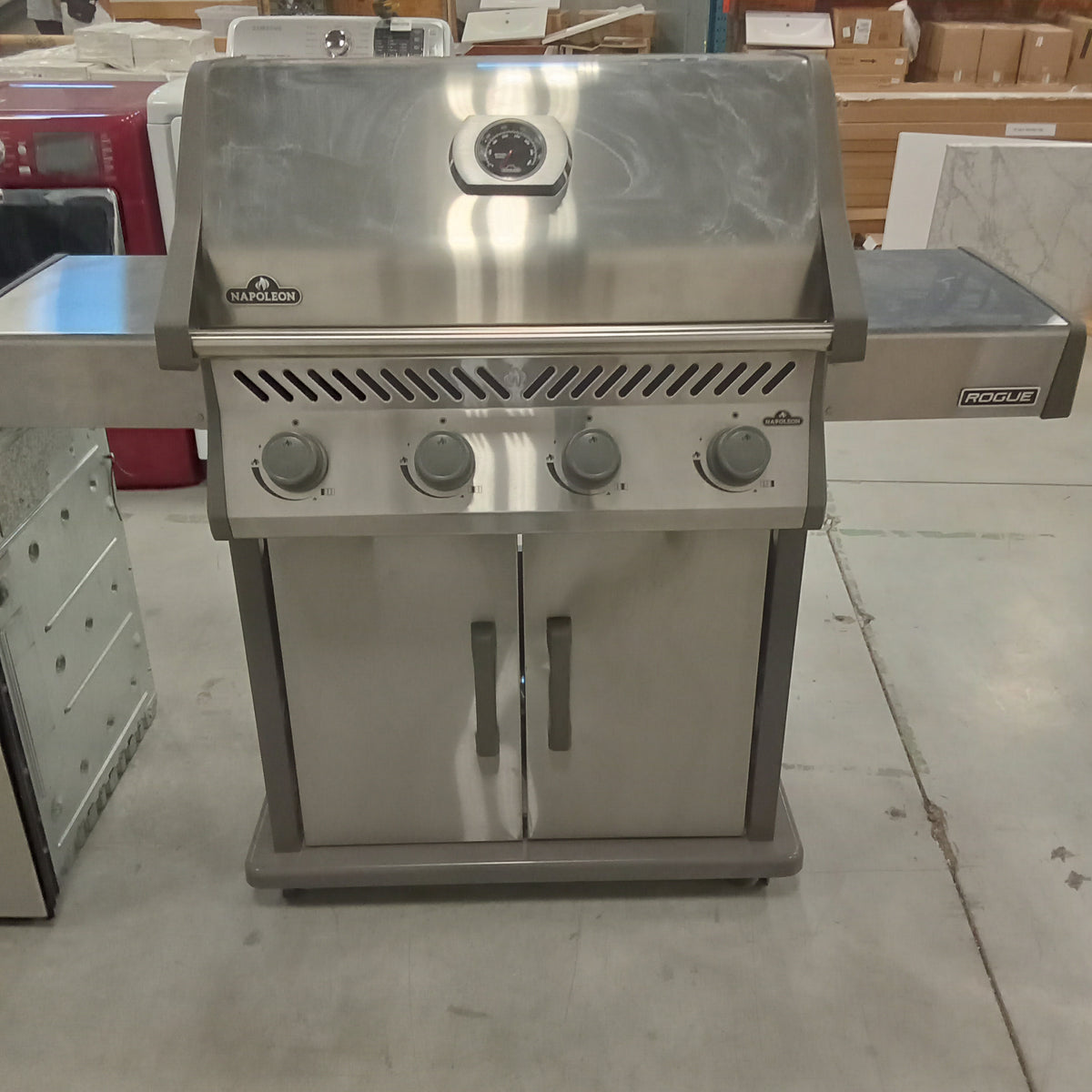 56"W 4-Burner Natural Gas BBQ in Stainless Steel