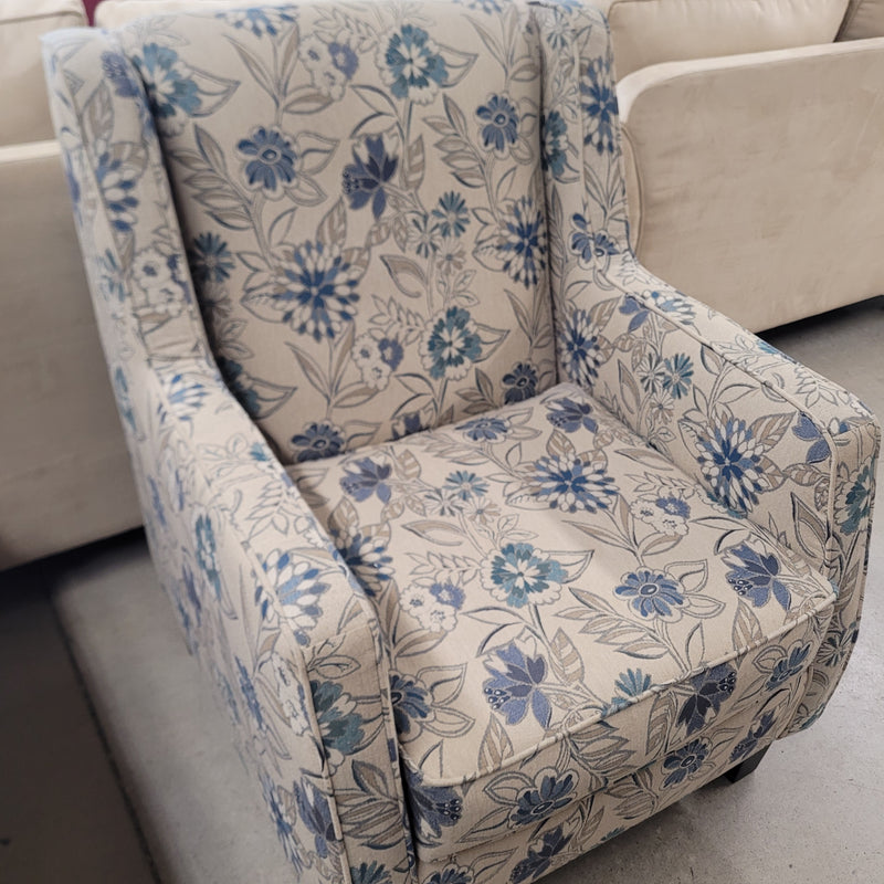 29"W Gray and Blue Fabric Armchair